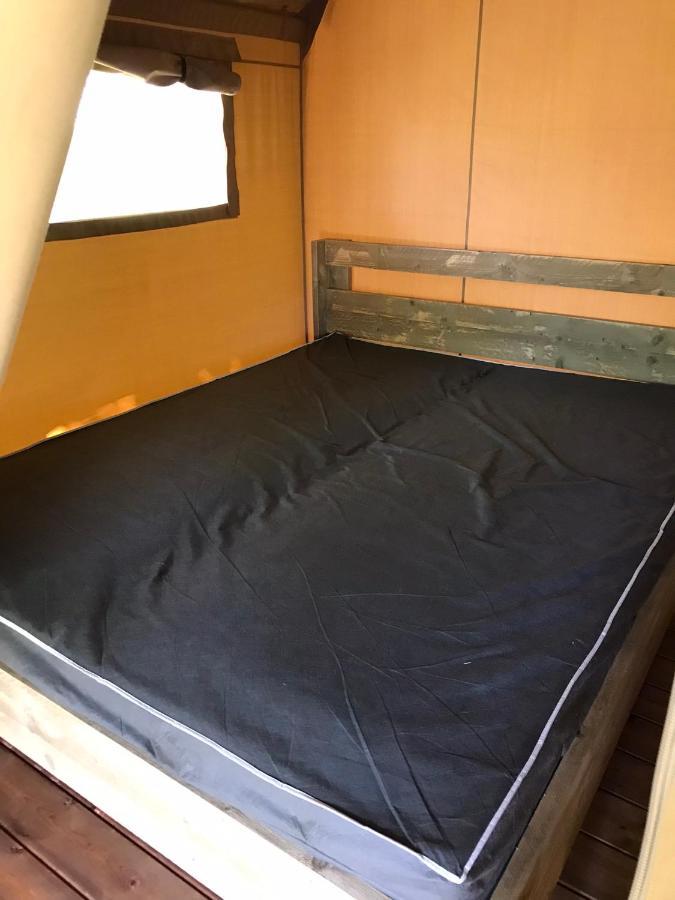 Camping Le Mondou Saint-Julien-de-Lampon Esterno foto