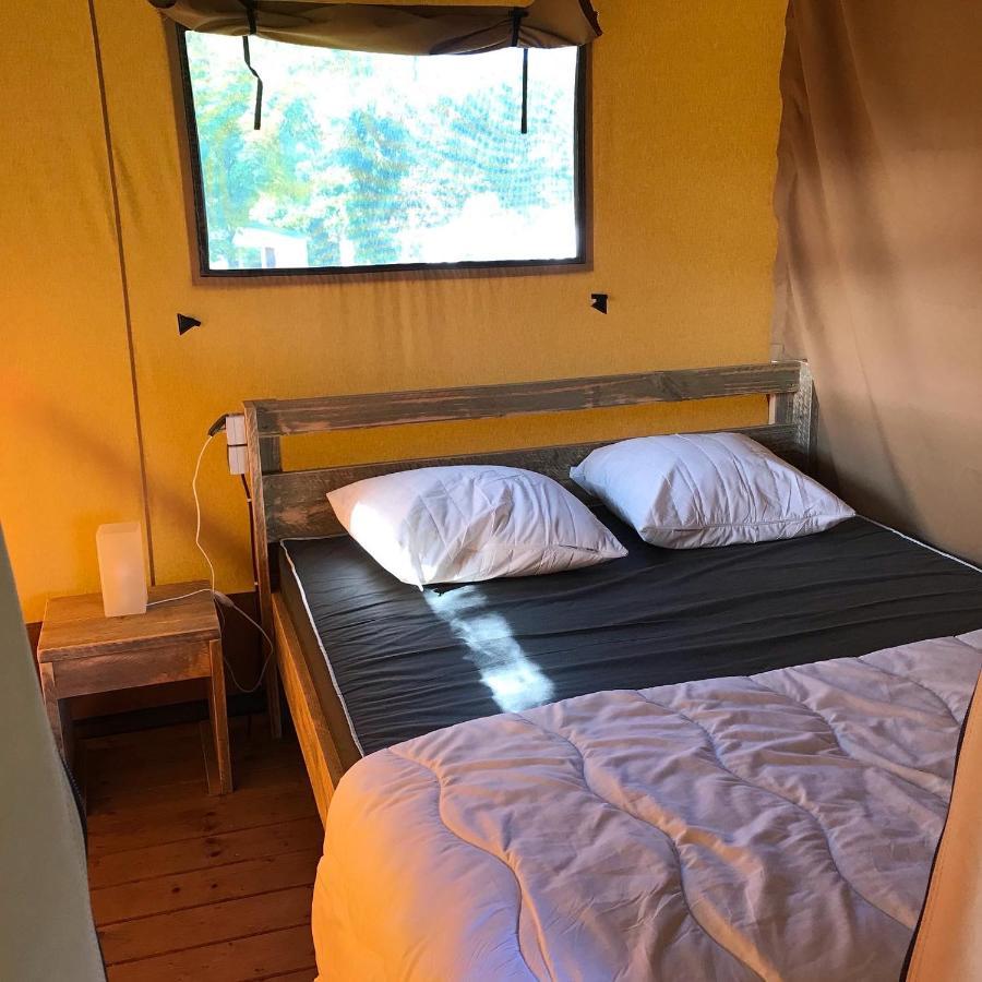 Camping Le Mondou Saint-Julien-de-Lampon Esterno foto